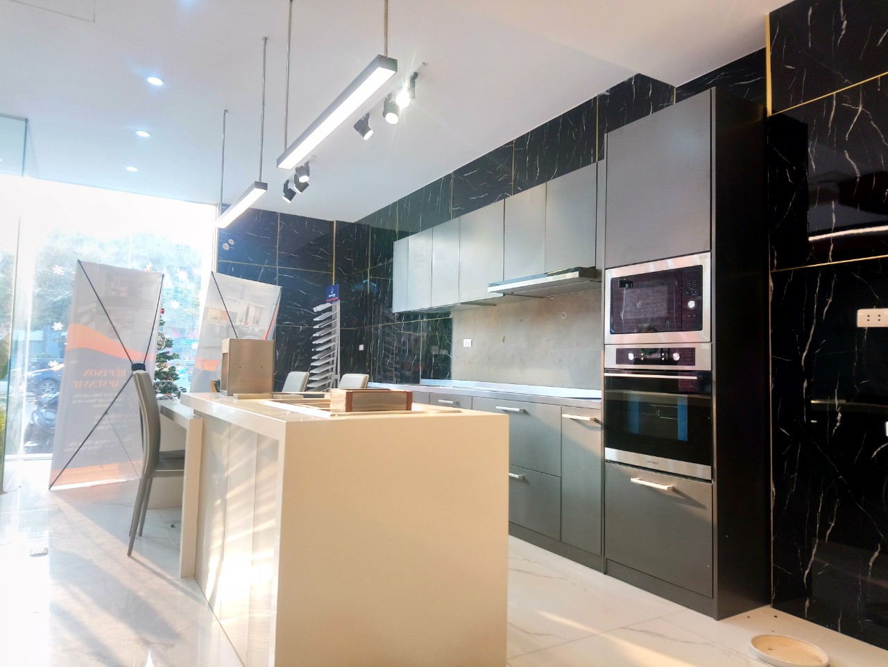 Tủ bếp inox sơn tĩnh điện cao cấp xu hướng 2021